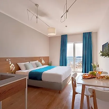 Hotel Garni Larimar 4*